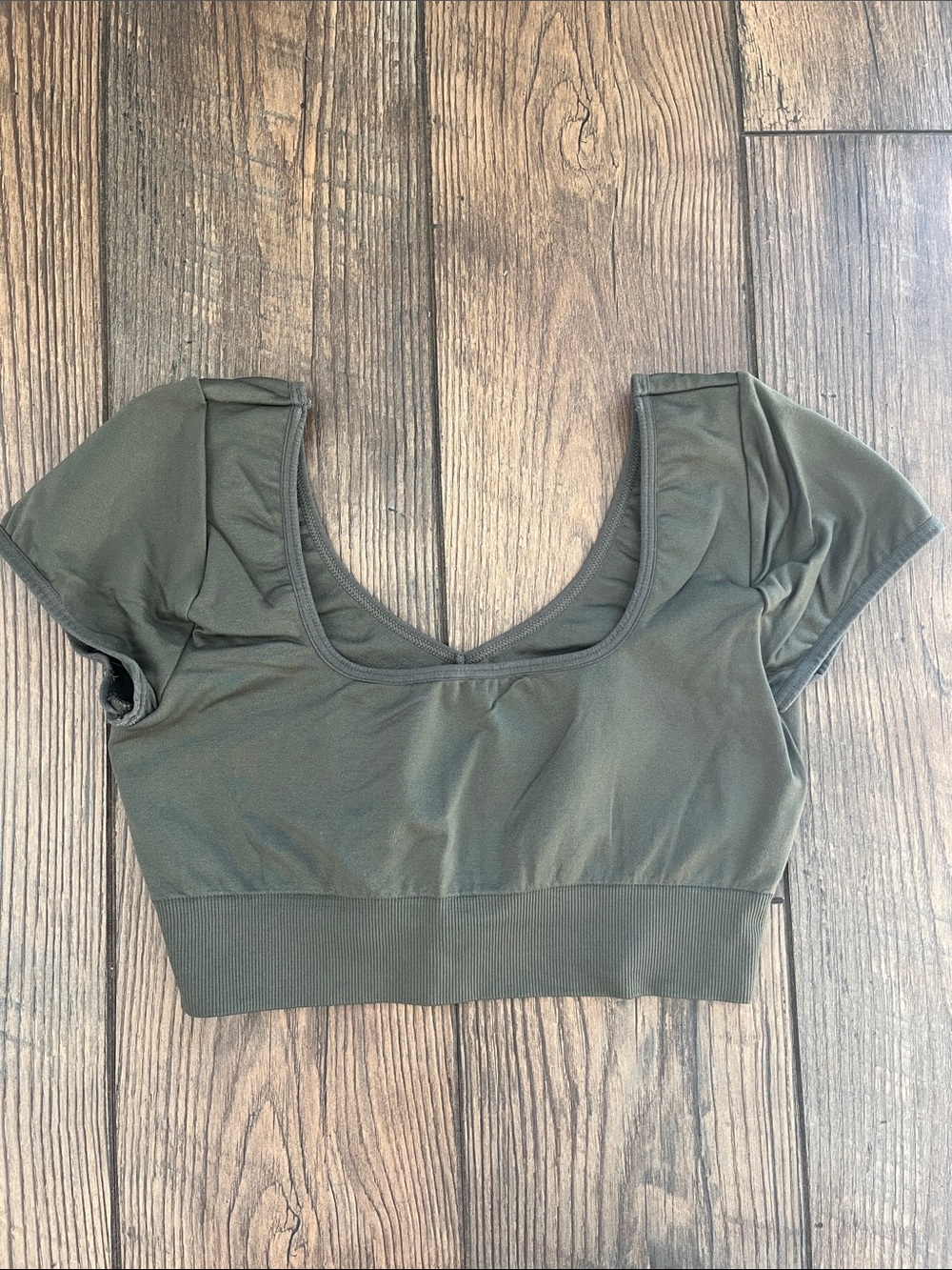 NVGTN Olive Green Crop Top & Leggings Matching Set - Picture 3 of 5